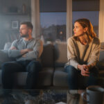 découvrez ce qu'est un avare affectif et explorez les conséquences de ce comportement sur les relations amoureuses, ainsi que des pistes pour mieux comprendre et gérer cette dynamique.